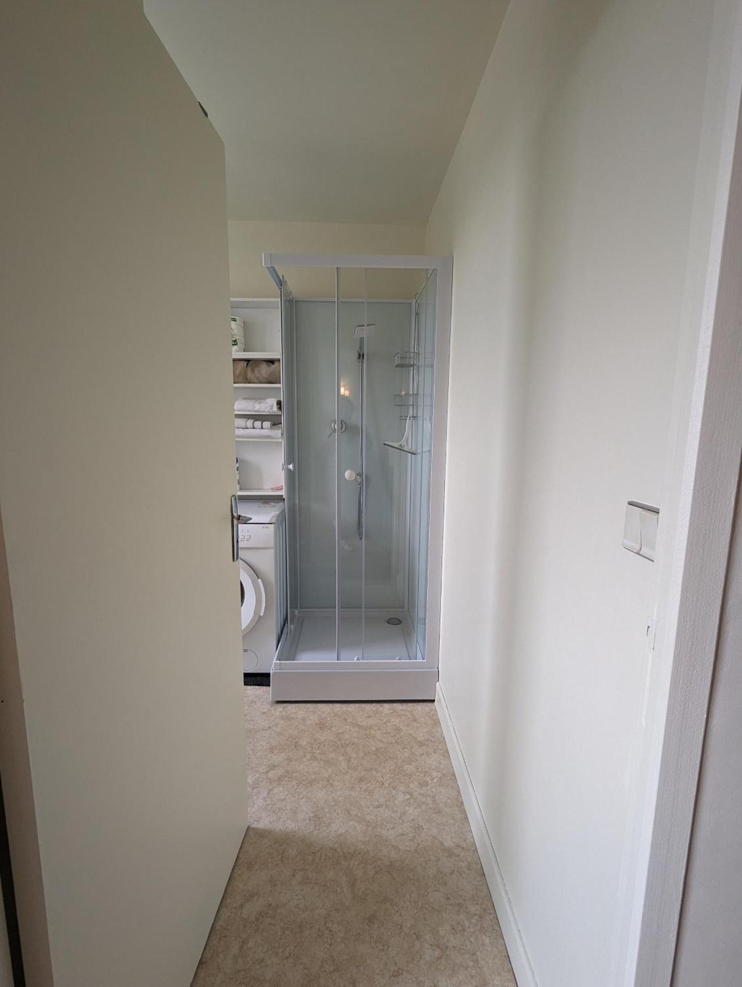 Studio 63M2 3Eme Etage Ou Chambre Dans Appartement 2Eme Etage Pour Sejours A Moulins Moulins  Exterior photo